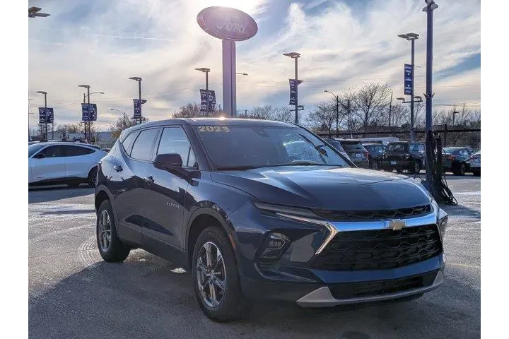 $23298 : Chevrolet Blazer 2023 AWD LT image 1