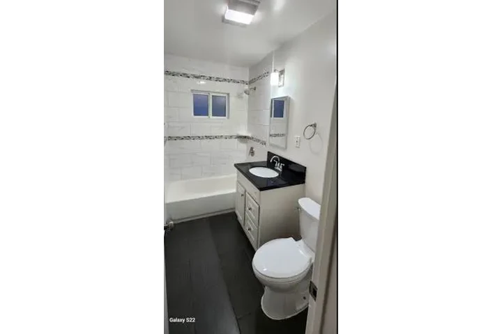 DOWNEY APTO REMODELADO image 3