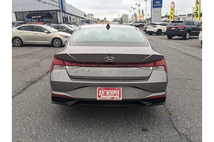 $17144 : Hyundai ELANTRA 2022 SEL 4dr image 5