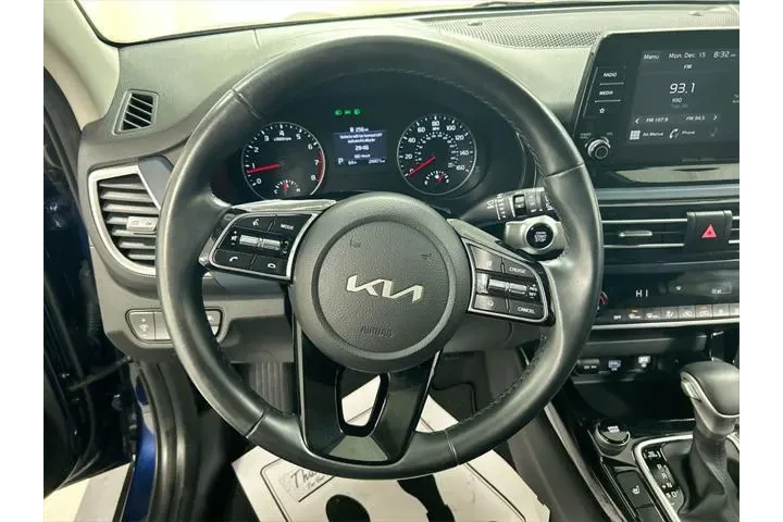 $21451 : Kia Seltos 2023 AWD S 4dr SU image 4