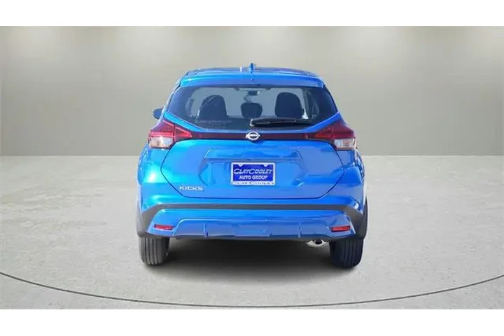 $18989 : Nissan Kicks Play 2025 S 4dr image 6