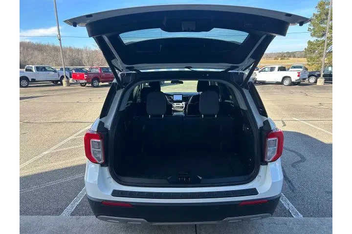 $33995 : Ford Explorer 2022 AWD XLT 4 image 10