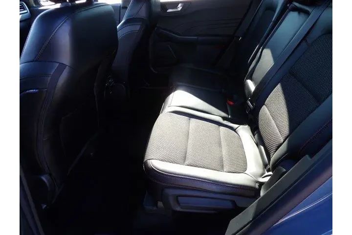 $23998 : Ford Escape 2025 ST-Line 4dr image 9
