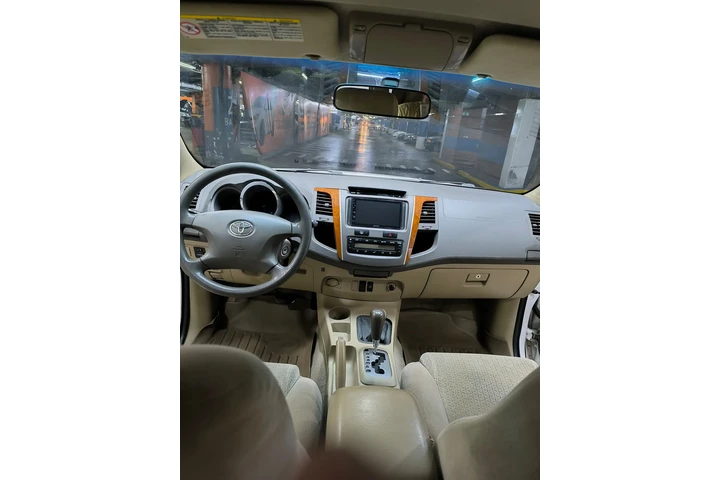 $32000 : Venta Toyota fortuner 2010 image 3