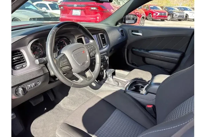 $28498 : Dodge Charger 2023 GT 4dr Se image 8