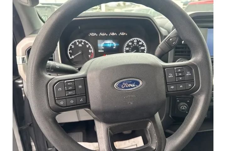 $27243 : Ford F-150 2021 4x4 King Ran image 9