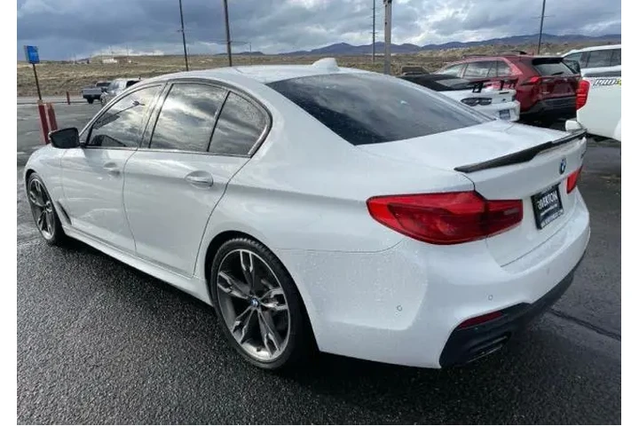 $30189 : BMW 5 Series 2018 AWD M550i image 3