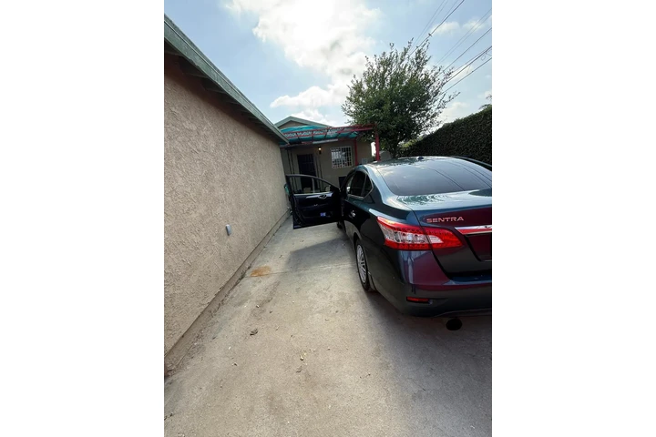 $7000 : Nissan Sentra 2015 image 4