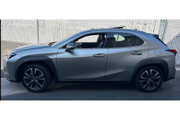 $24000 : Lexus UX 200 2019 4dr Crosso image 6