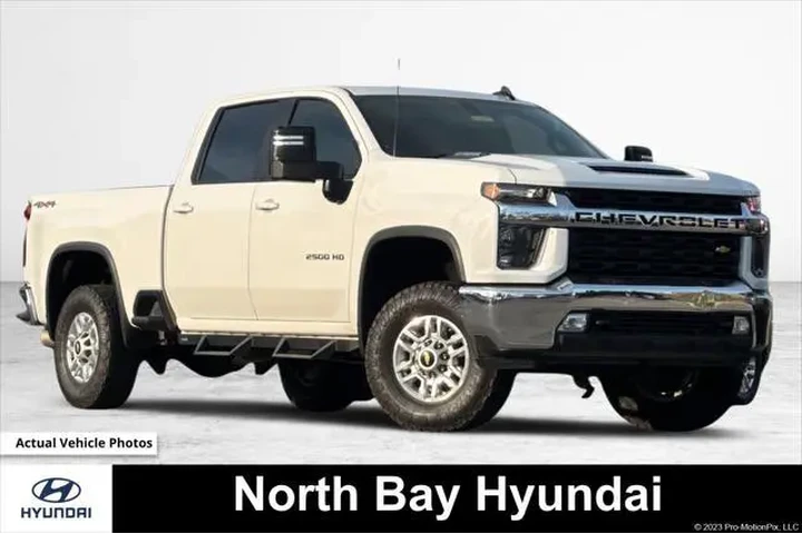 $39990 : Chevrolet Silverado 2500HD 2 image 1