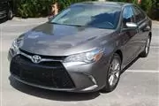 2016 Toyota Camry SE Sedan 4D en Los Angeles