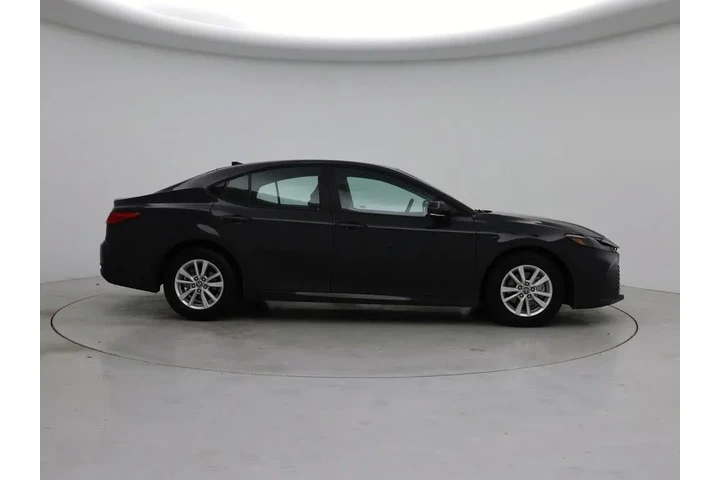 $29998 : Toyota Camry 2025 LE 4dr Sed image 7