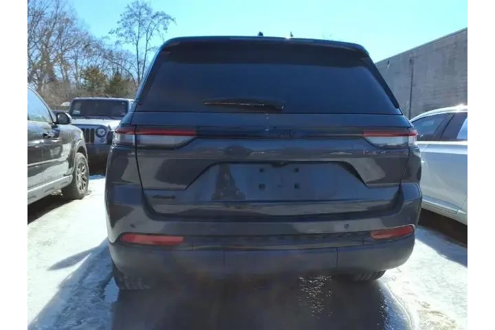 $34574 : Jeep Grand Cherokee 2023 4x4 image 8