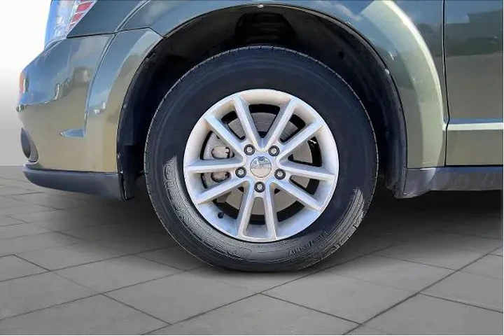 $9029 : Dodge Journey 2016 SXT 4dr S image 10