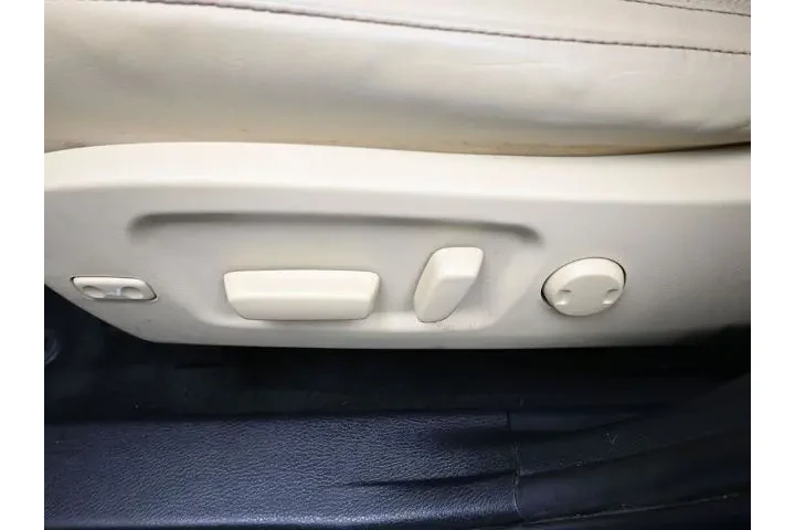 $28495 : Toyota Highlander 2019 Limit image 8