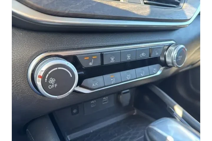 $21200 : Nissan Altima 2024 2.5 SV 4d image 5