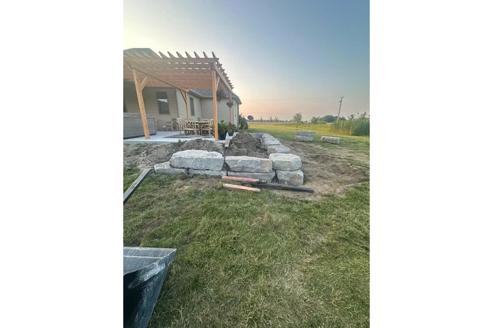 Capacs Lawncare and Landscapin image 5