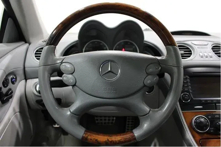 $15982 : Mercedes-Benz SL-Class 2007 image 10