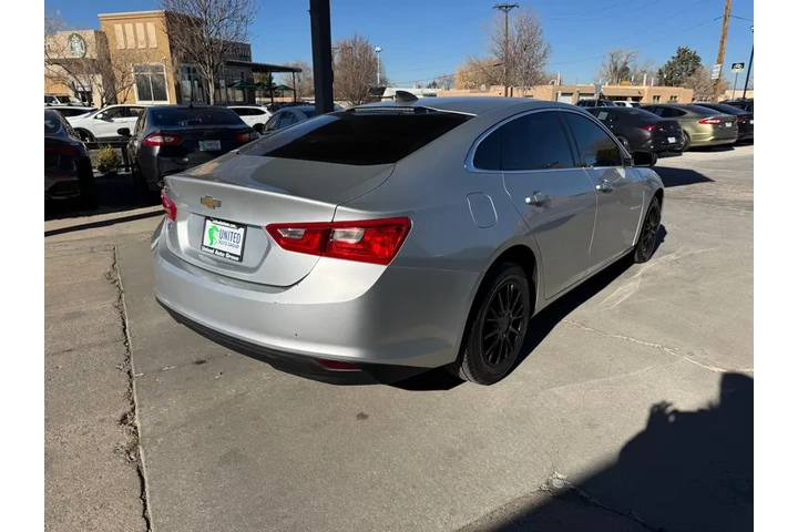 2019 Malibu LS image 5