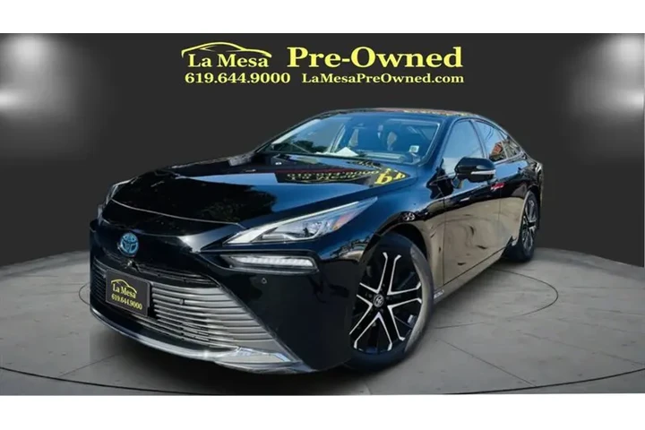 $11990 : 2021 Mirai Limited image 1