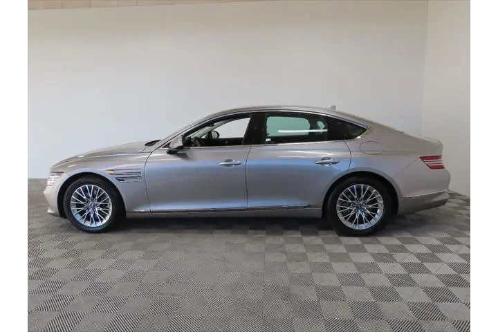 $32999 : Genesis G80 2024 AWD 2.5T 4d image 5