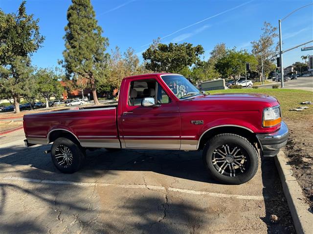 $5000 : 1995 Ford f150 xlt image 5