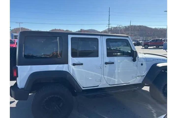 $24438 : Jeep Wrangler Unlimited 2017 image 6