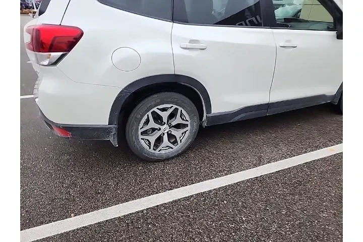 $25994 : Subaru Forester 2022 AWD Pre image 6