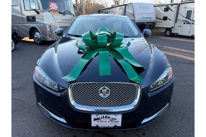 $8995 : 2012 XF Portfolio image 4