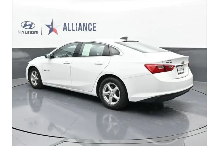 $9998 : Chevrolet Malibu 2017 LS 4dr image 4