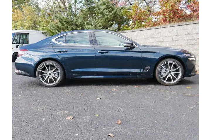 $35997 : Genesis G70 2025 2.5T Standa image 8