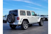 $40000 : Jeep Wrangler 2024 4x4 High thumbnail