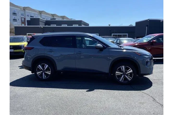 $30333 : Nissan Rogue 2025 AWD SL 4dr image 3