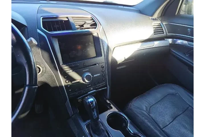 $13500 : Ford Explorer 2016 AWD Sport image 10