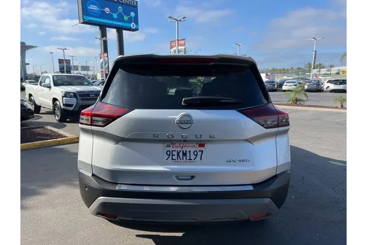 $21991 : Nissan Rogue 2023 AWD SV 4dr image 5