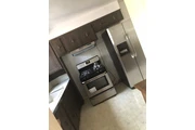 $1000 : Small room 2block queen center thumbnail