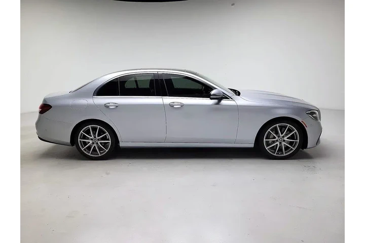 $39998 : Mercedes-Benz E-Class 2022 E image 4