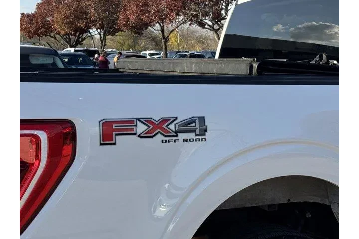 $34019 : Ford F-150 2021 4x4 XL 4dr S image 6