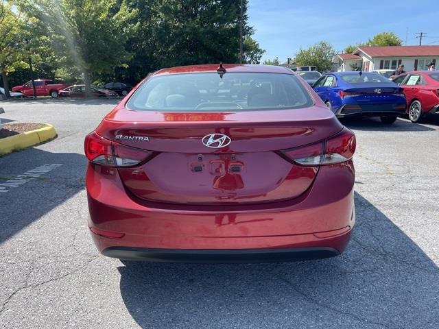 $12795 : PRE-OWNED 2016 HYUNDAI ELANTR image 4