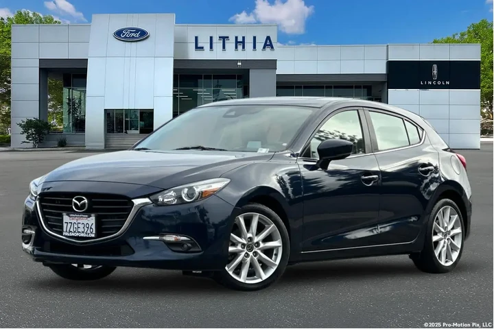 $16284 : Mazda Mazda3 2017 Grand Tour image 1