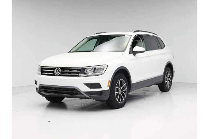 $19998 : Volkswagen Tiguan 2020 SE 4d image 4