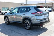 $19998 : Nissan Rogue 2024 SV 4dr Cro thumbnail
