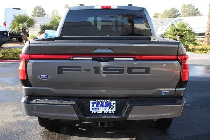 $38751 : Ford F-150 Lightning 2023 AW image 7