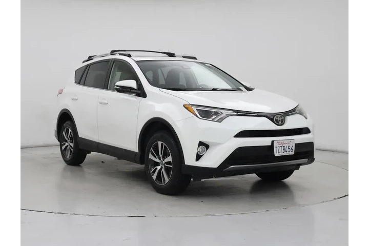 $23998 : Toyota RAV4 2017 AWD XLE 4dr image 1