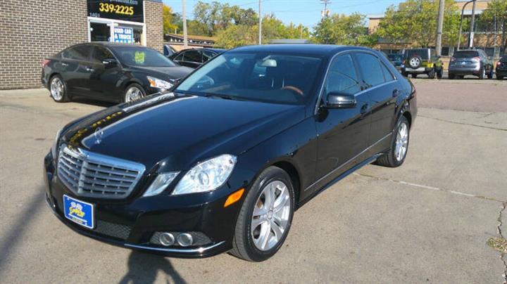 $10999 : 2010 Mercedes-Benz E-Class E image 3