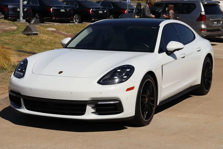 $50993 : 2018 Panamera 4 image 5