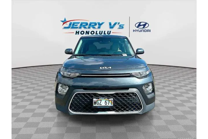$18188 : Kia Soul 2022 S 4dr Crossove image 3
