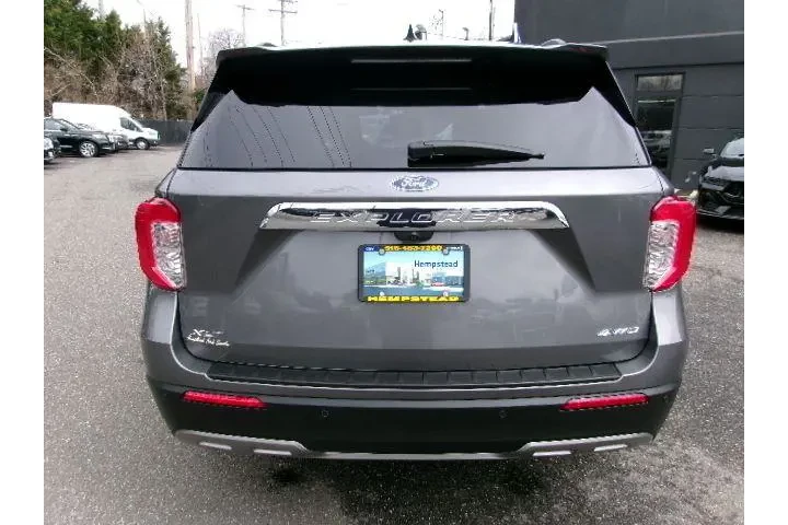 $32979 : Ford Explorer 2023 AWD XLT 4 image 7