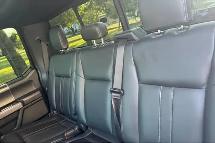 $8000 : Still clean and runs well image 1