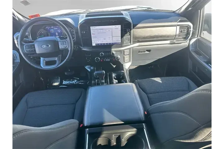 $39983 : Ford F-150 2023 4x4 XLT 4dr image 10